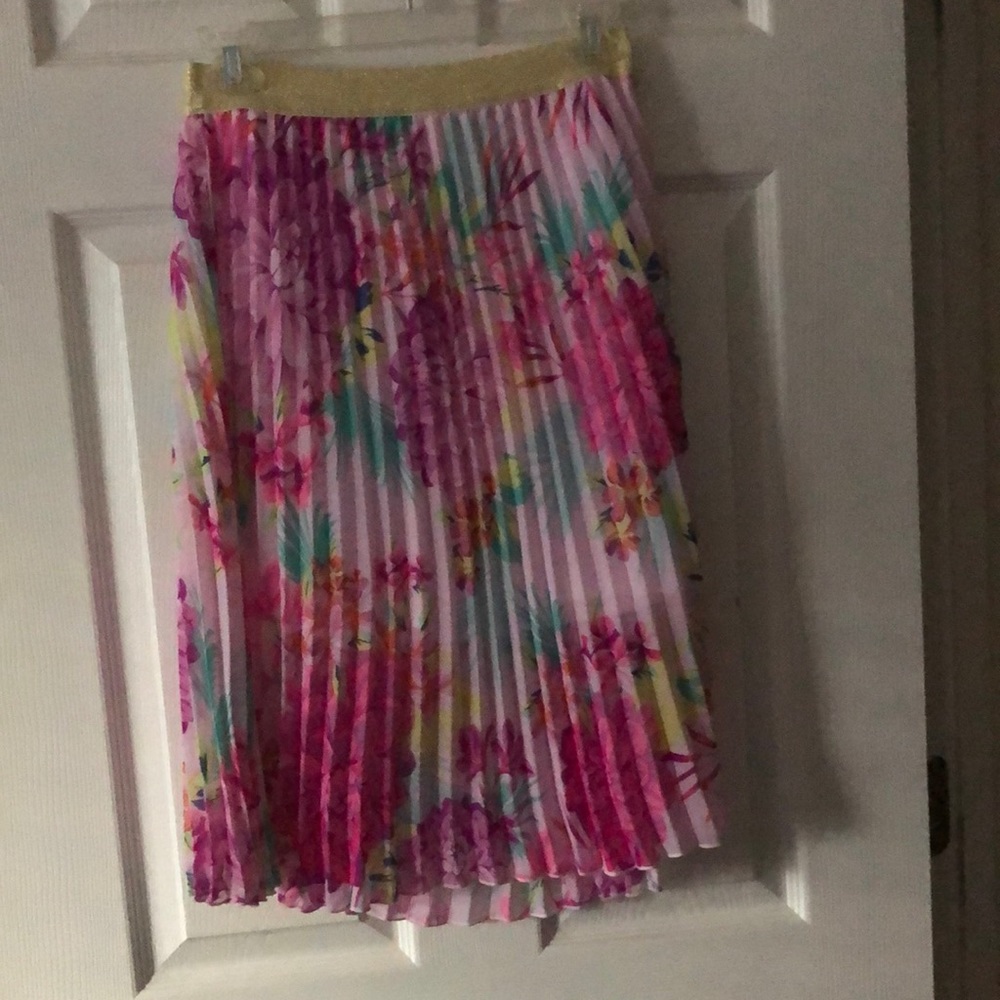 Floral skirt size small